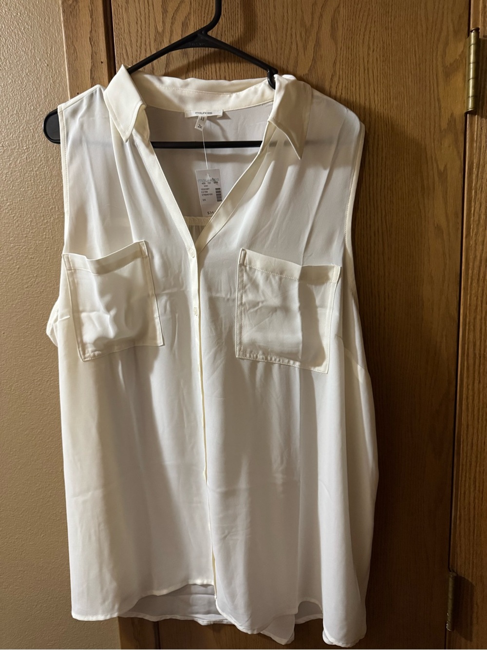 Maurices Cream Sleeveless Button-Front Pocket Blouse